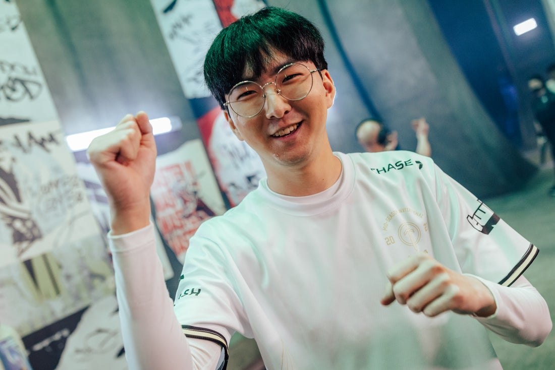 最终由某一 最终由某一